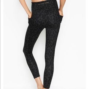 Victoria’s Secret Black Cheetah Incredible Set